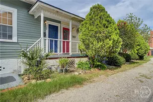 530 E Gordon Ln, Savannah, GA 31401 - Photo 1