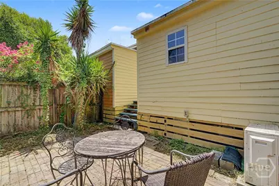 530 E Gordon Lane, Savannah, GA 31401 - Photo 15