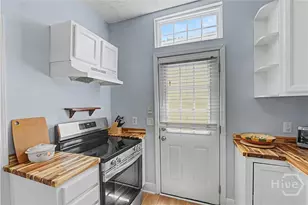 530 E Gordon Ln, Savannah, GA 31401 - Photo 9