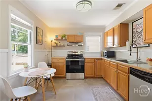 2412 E 40th St, Savannah, GA 31404 - Photo 9