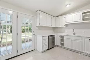 821 Walthour Rd, Savannah, GA 31410 - Photo 15