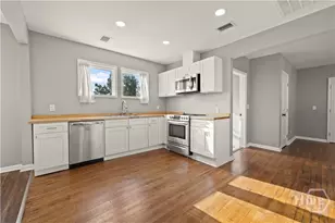 829 E 34th St, Savannah, GA 31401 - Photo 37