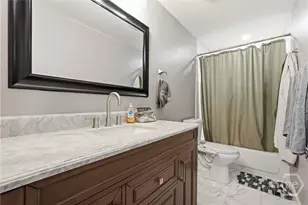 829 E 34th St, Savannah, GA 31401 - Photo 17