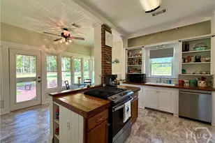 1693 Burtons Ferry Hwy, Sylvania, GA 30467 - Photo 5