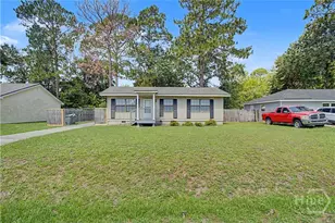 241 Pointe S Dr, Hinesville, GA 31313 - Photo 3