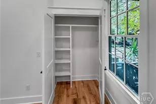 220 W Duffy St, Savannah, GA 31401 - Photo 9