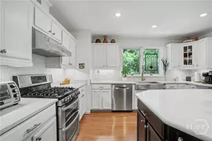 2 Romerly Rd, Savannah, GA 31411 - Photo 13