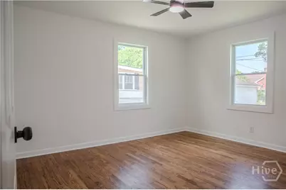 201 Lawton Avenue, Savannah, GA 31404 - Photo 15