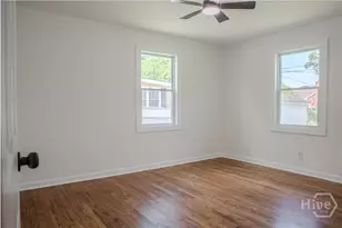 201 Lawton Ave, Savannah, GA 31404 - Photo 15