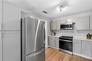 1406 E 34th St, Savannah, GA 31404 - Photo 11