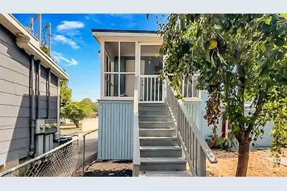 413 E 36th Street #B, Savannah, GA 31401 - Photo 1