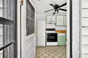1201 E 33rd St, Savannah, GA 31404 - Photo 43