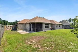 2140 Walberg Dr, Hinesville, GA 31313 - Photo 17