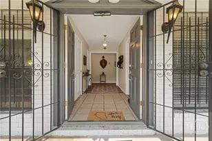 8811 Whitefield Ave, Savannah, GA 31406 - Photo 3