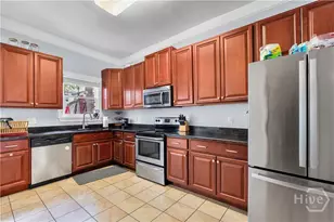 541 E Park Ave, Savannah, GA 31401 - Photo 9