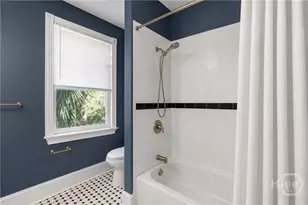 541 E Park Ave, Savannah, GA 31401 - Photo 29