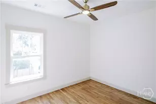 807 E 33rd, Savannah, GA 31401 - Photo 17