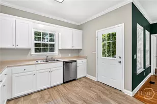 19 Cottage Ct, Richmond Hill, GA 31324 - Photo 13