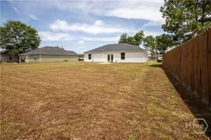 207 Bull St, Glennville, GA 30427 - Photo 25