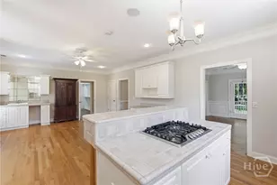 2411 Salcedo Ave, Savannah, GA 31406 - Photo 9