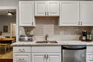 509 E Jones St, Savannah, GA 31401 - Photo 7