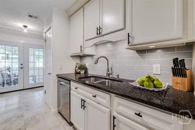 7325 Tropical Way, Savannah, GA 31410 - Photo 13