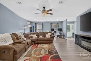 903 Poplar St, Guyton, GA 31312 - Photo 9