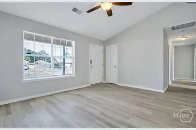 110 W Kenny Drive, Hinesville, GA 31313 - Photo 13