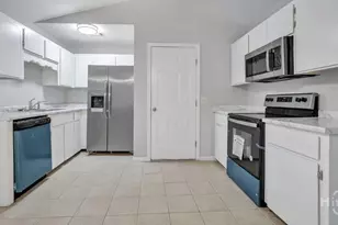 110 W Kenny Dr, Hinesville, GA 31313 - Photo 5