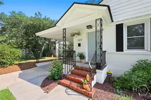 209 E 65th St, Savannah, GA 31405 - Photo 3
