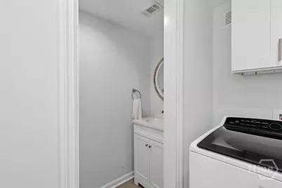 209 E 65th Street, Savannah, GA 31405 - Photo 35