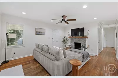 209 E 65th Street, Savannah, GA 31405 - Photo 5