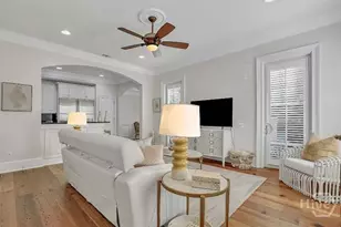 404 E Mc Donough St, Savannah, GA 31401 - Photo 3