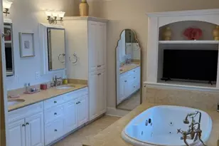 404 E Mc Donough St, Savannah, GA 31401 - Photo 35