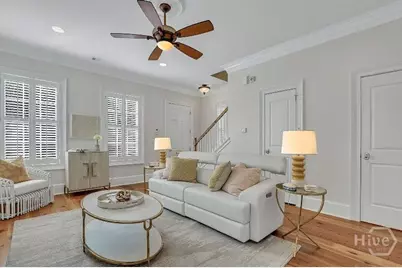 404 E McDonough Street, Savannah, GA 31401 - Photo 5