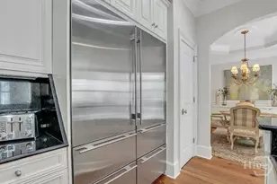 404 E Mc Donough St, Savannah, GA 31401 - Photo 11
