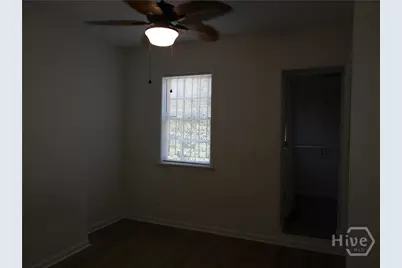 242 Price Street, Savannah, GA 31401 - Photo 7