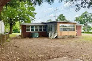 317 Brandywine Rd, Savannah, GA 31405 - Photo 5