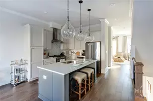 404 Upper E Ave, Savannah, GA 31401 - Photo 27