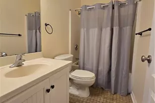 503 E 32nd Street E, Savannah, GA 31401 - Photo 13