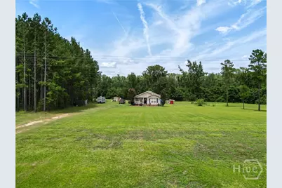1327 Rl Roberts Road, Pembroke, GA 31321 - Photo 15