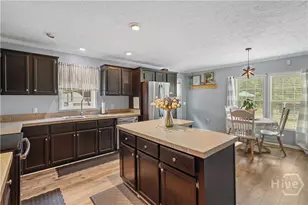 1327 R L Roberts Rd, Pembroke, GA 31321 - Photo 11