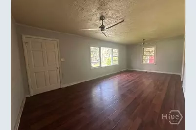 2374 Pinetree Road, Savannah, GA 31404 - Photo 9