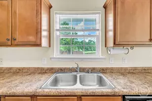256 Savannah Ln, Richmond Hill, GA 31324 - Photo 9