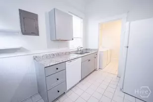 816 Drayton St, Savannah, GA 31401 - Photo 9