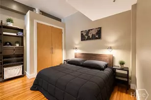 122 W Broughton St, Savannah, GA 31401 - Photo 9