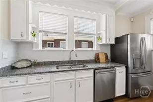315 E 54th St, Savannah, GA 31405 - Photo 21