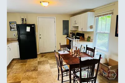 636 E 37th Street, Savannah, GA 31401 - Photo 7