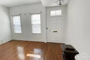 506 E York St, Savannah, GA 31401 - Photo 5