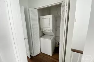 506 E York St, Savannah, GA 31401 - Photo 11